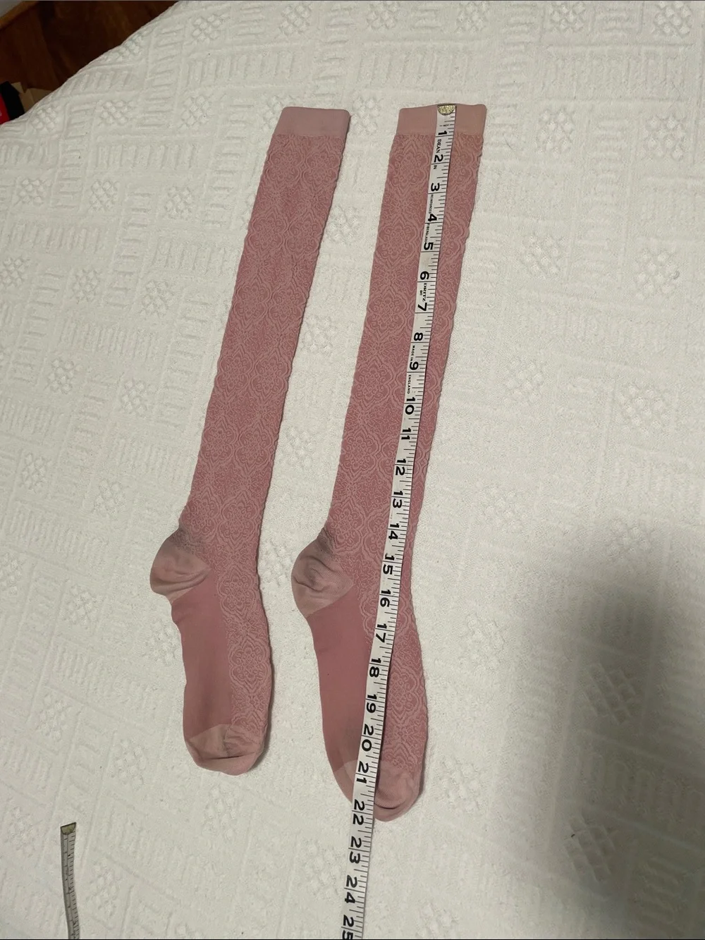 🌹FREE w/purchase cute pink high high socks